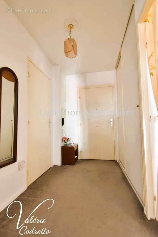 Appartement à HYERES