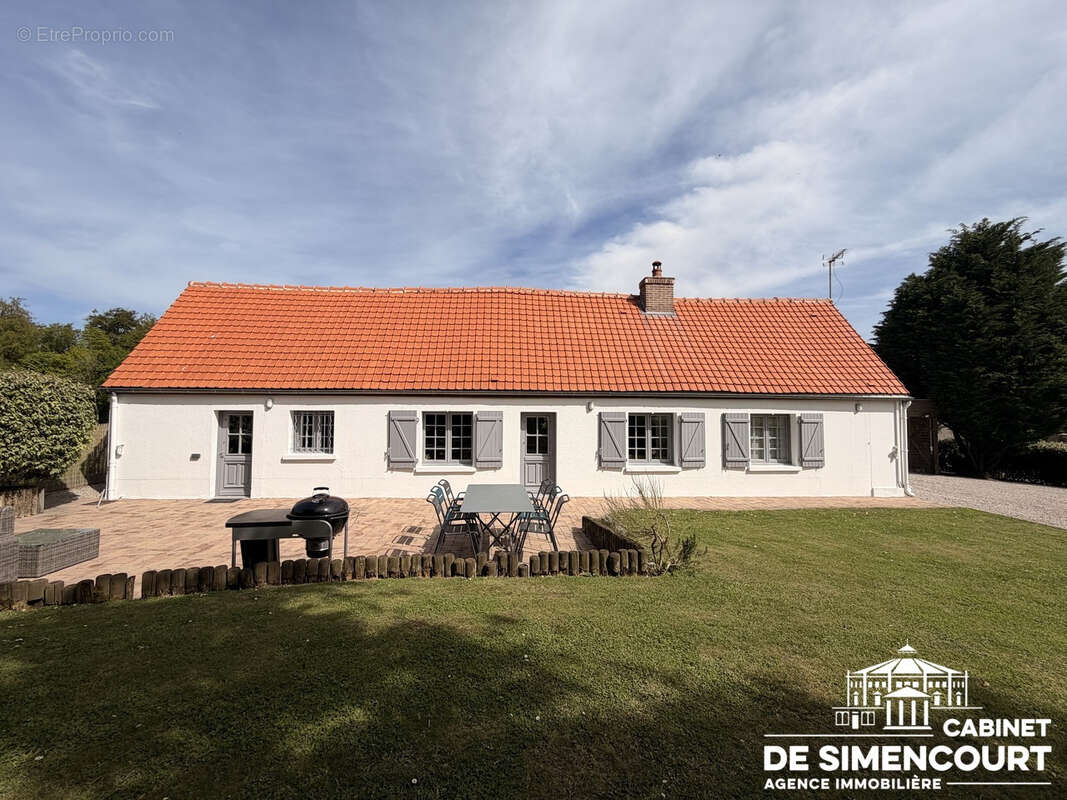 Maison à NAMPS-MAISNIL