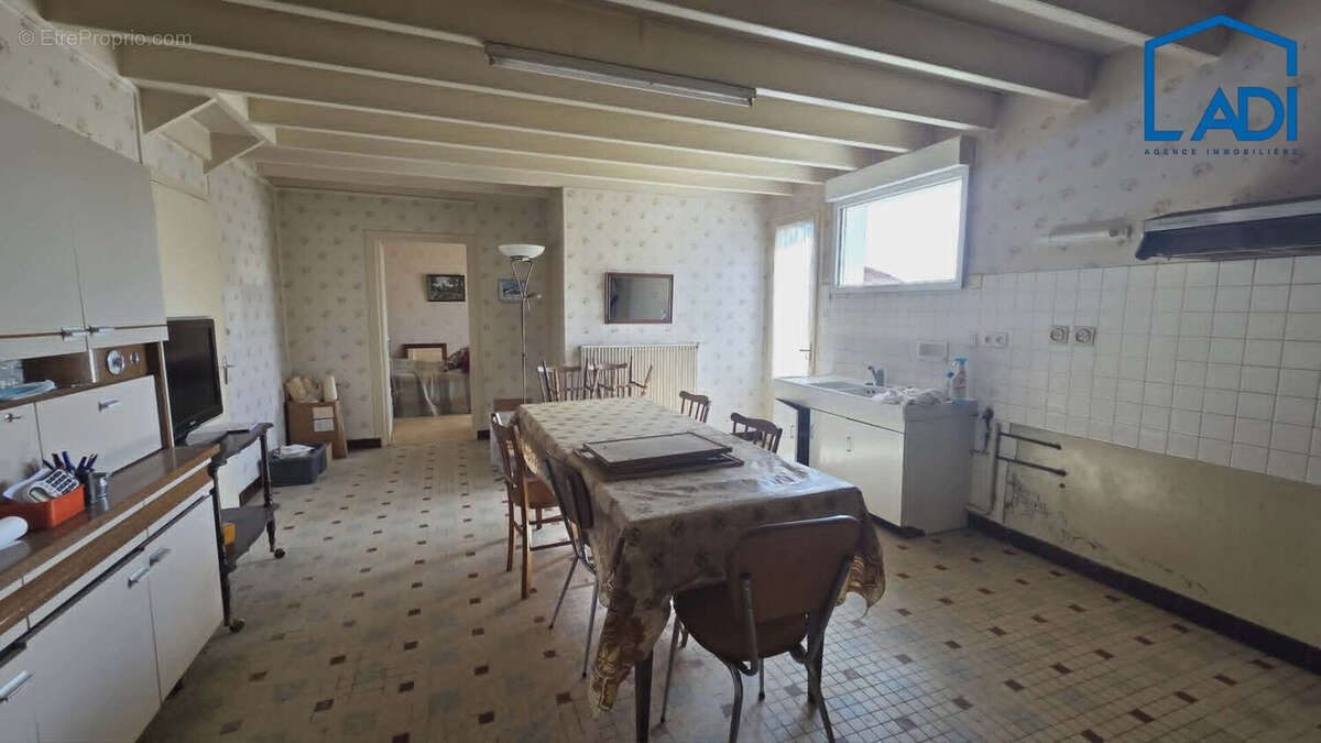 Maison à EXIREUIL