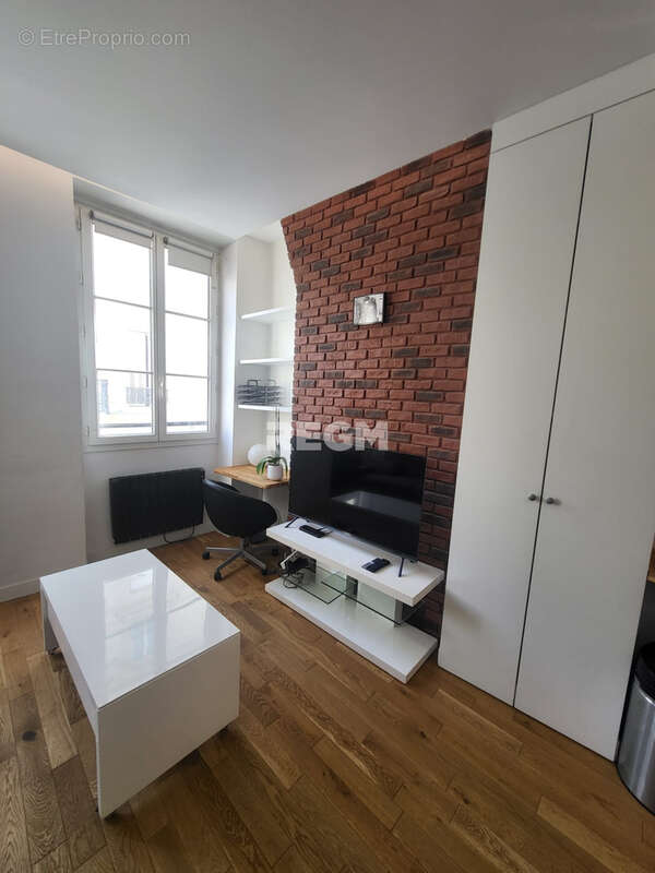 Appartement à PARIS-3E