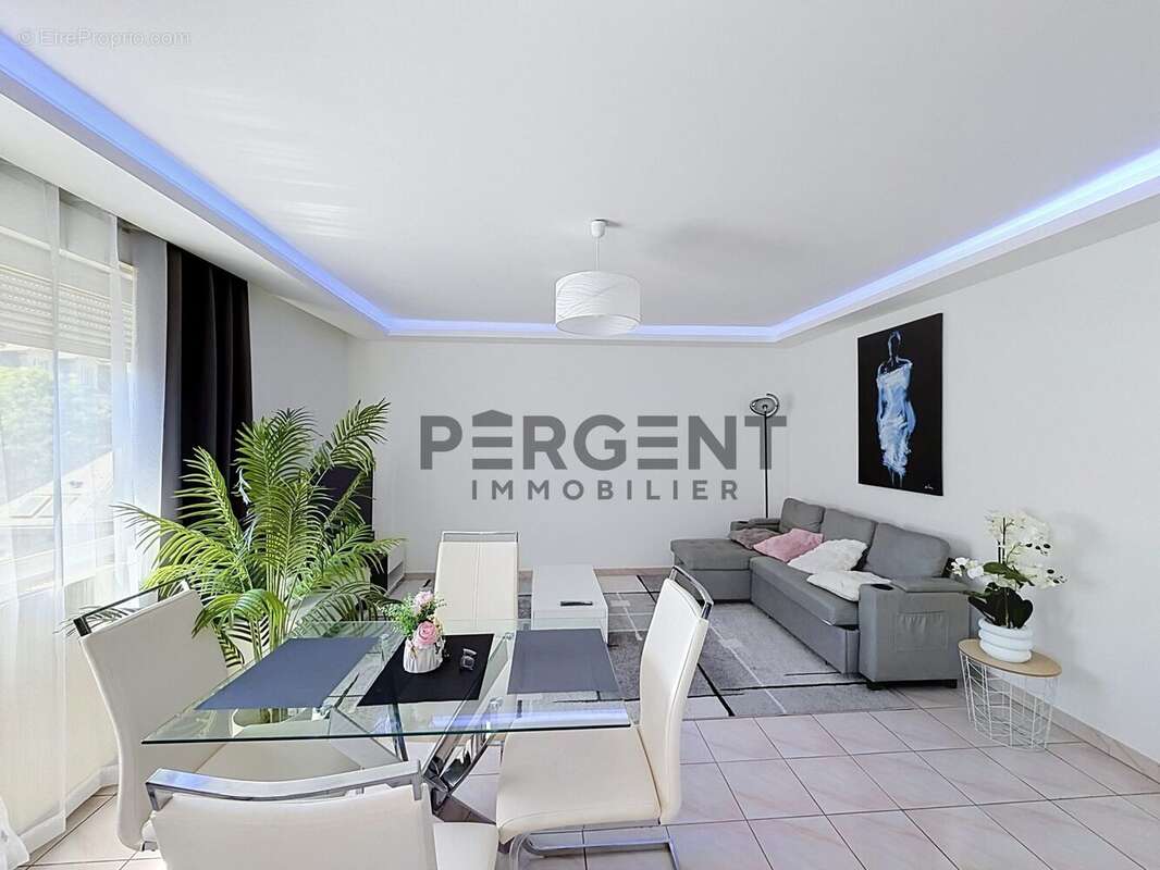 Appartement 80 m² à Charleville-Mezieres  - photo 2