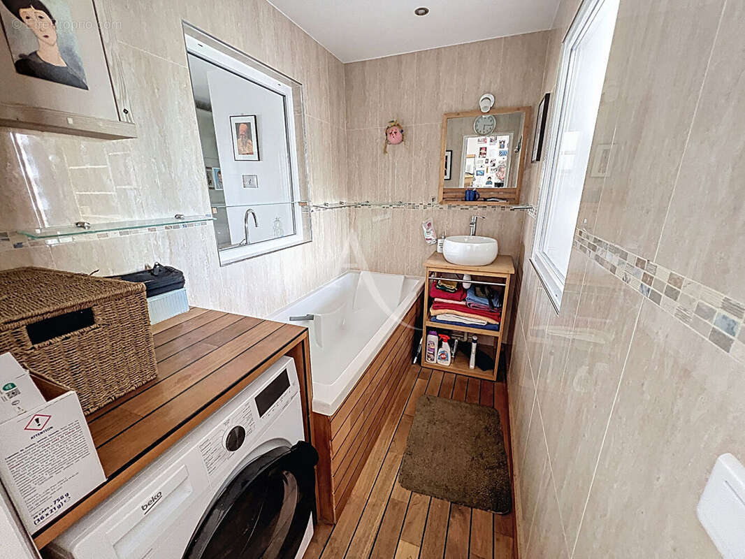 Appartement à PARIS-12E
