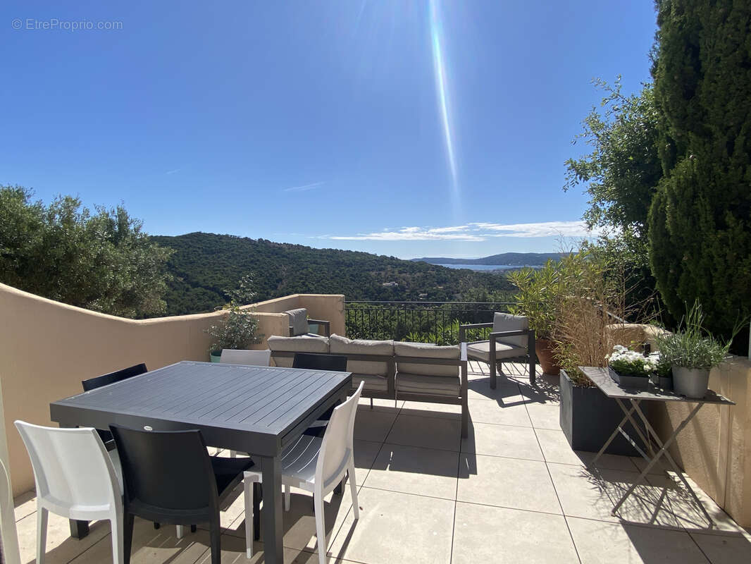 Appartement à GRIMAUD