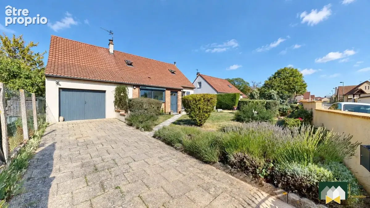 Photo Maison à Saint-Aubin-Des-Bois au prix de 250 000€