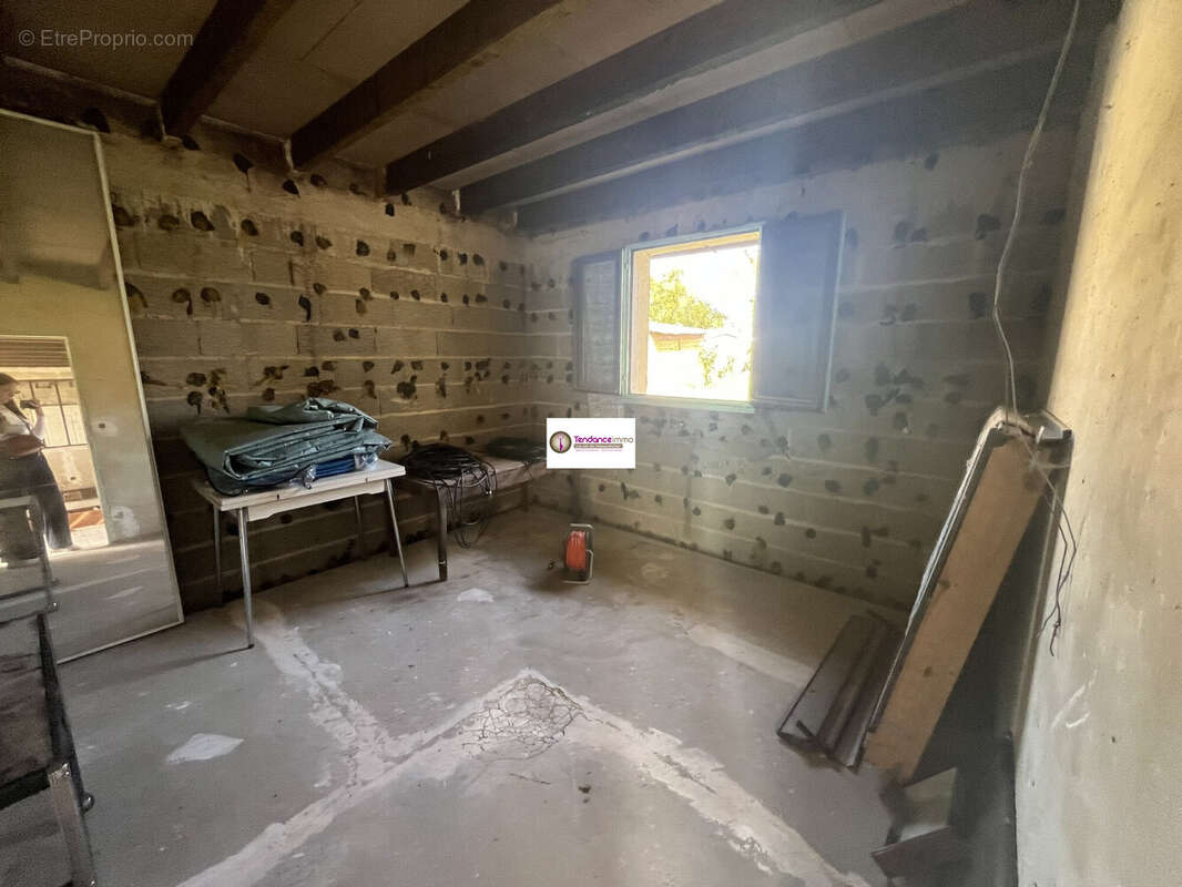 Maison à LE MELE-SUR-SARTHE