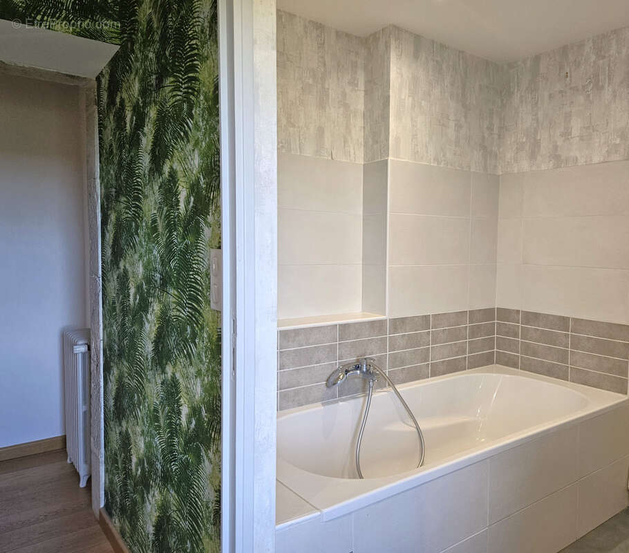 Maison à LA LOUBIERE