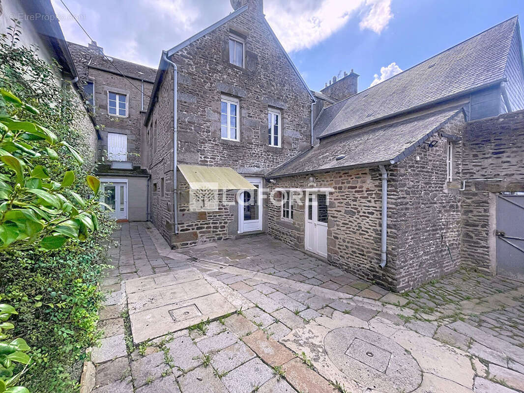 Maison à TINCHEBRAY