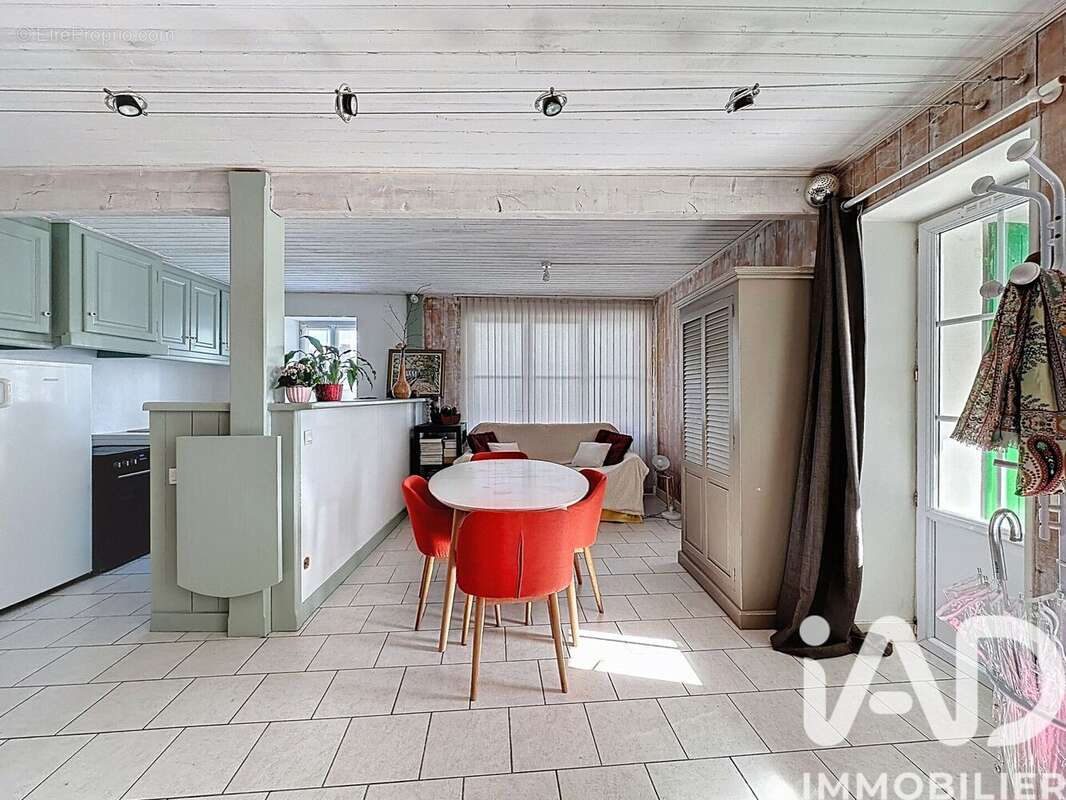 Photo 2 - Maison à SAINT-CLEMENT-DES-BALEINES