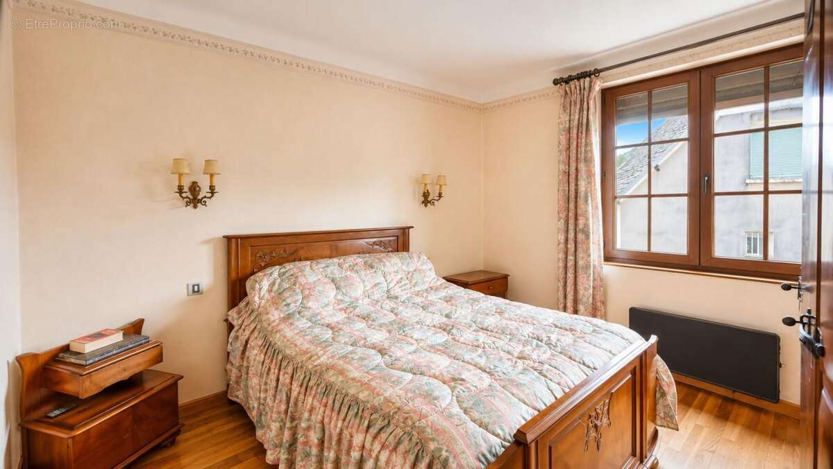 Maison à SAINT-CHRISTOPHE-VALLON