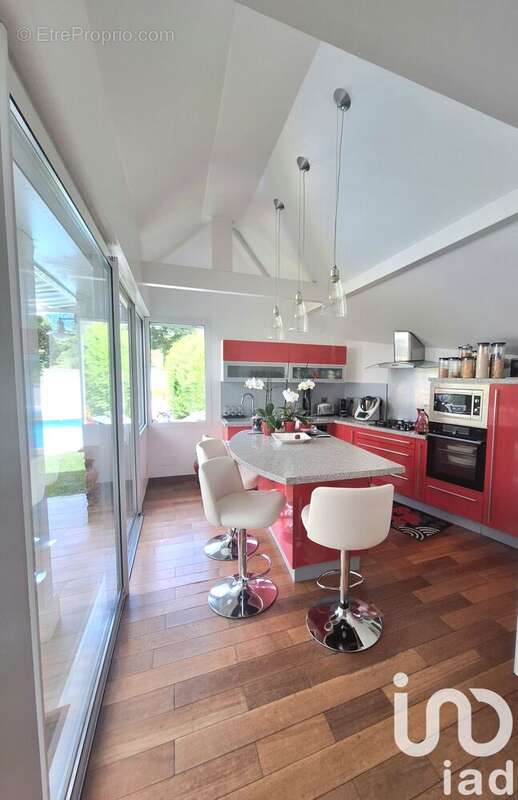 Photo 6 - Maison à LUZ-SAINT-SAUVEUR