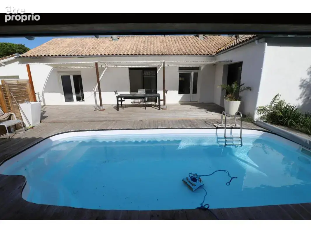 Maison 7 pièces 117 m² à vendre à Saint-Georges-D'oleron (17190) - photo 2