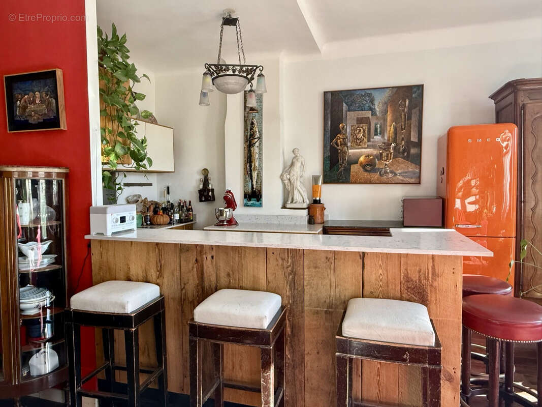 Appartement à MARSEILLE-1E