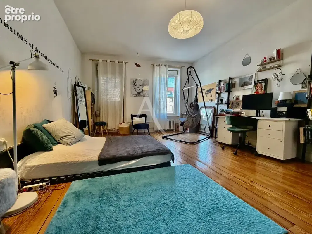 Immeuble de 1900 à Épinal : grand appartement, local et terrasses - photo 12