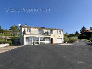 Maison à NANTEUIL-EN-VALLEE