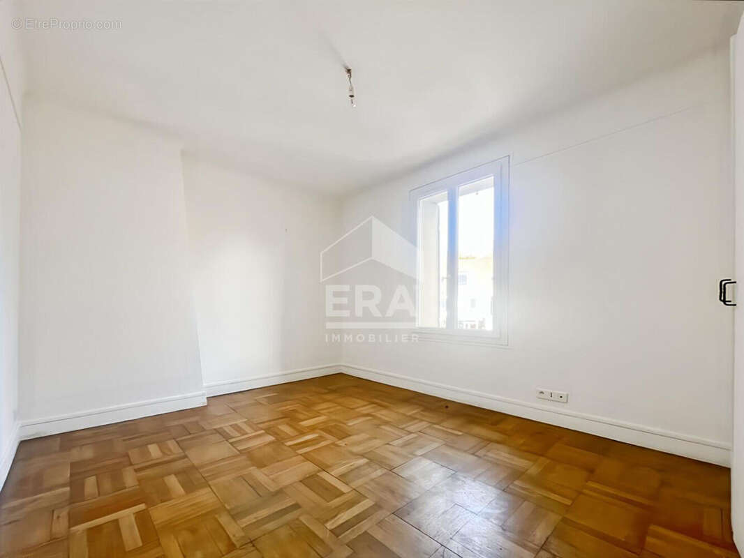 Maison à MORIGNY-CHAMPIGNY