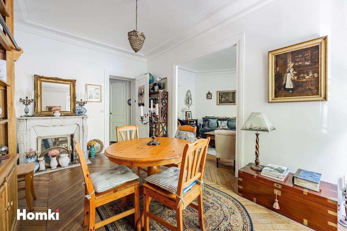 Appartement à PARIS-4E