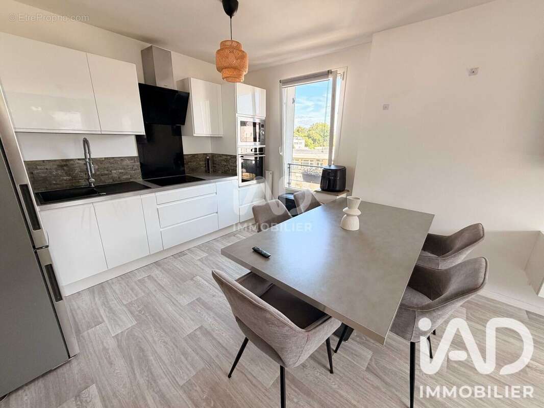 Appartement 60 m² à Corbeil-Essonnes  - photo 8