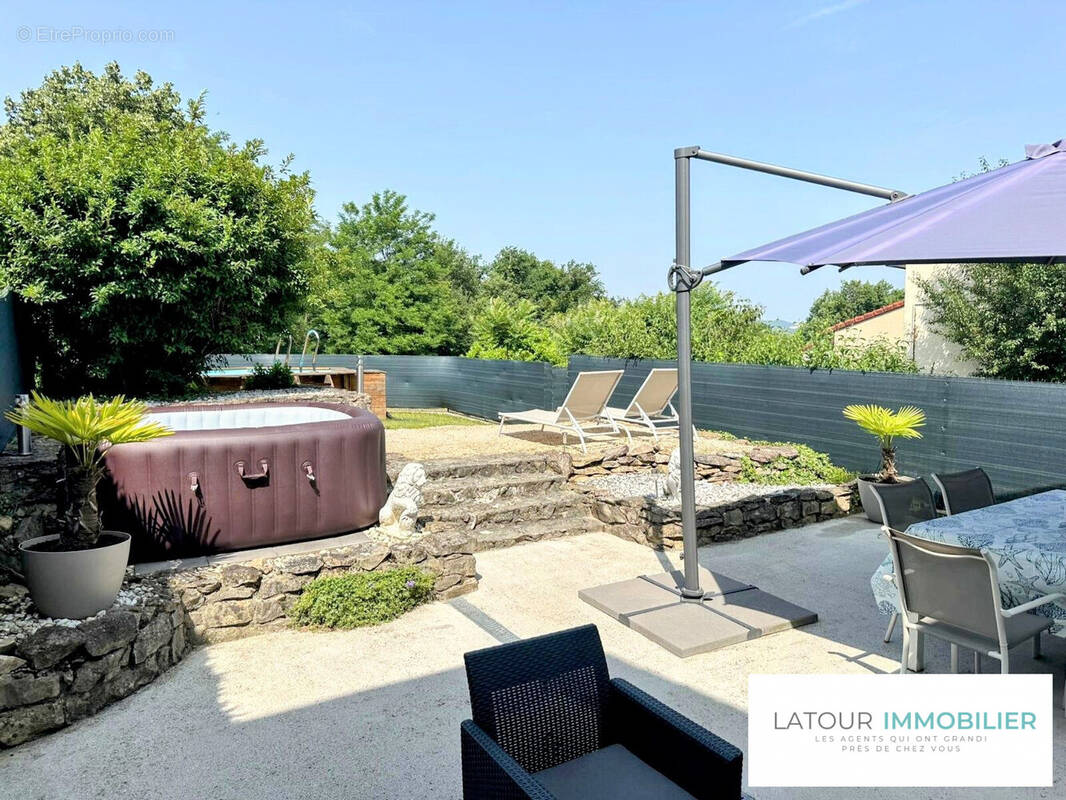 Maison à VILLEFONTAINE