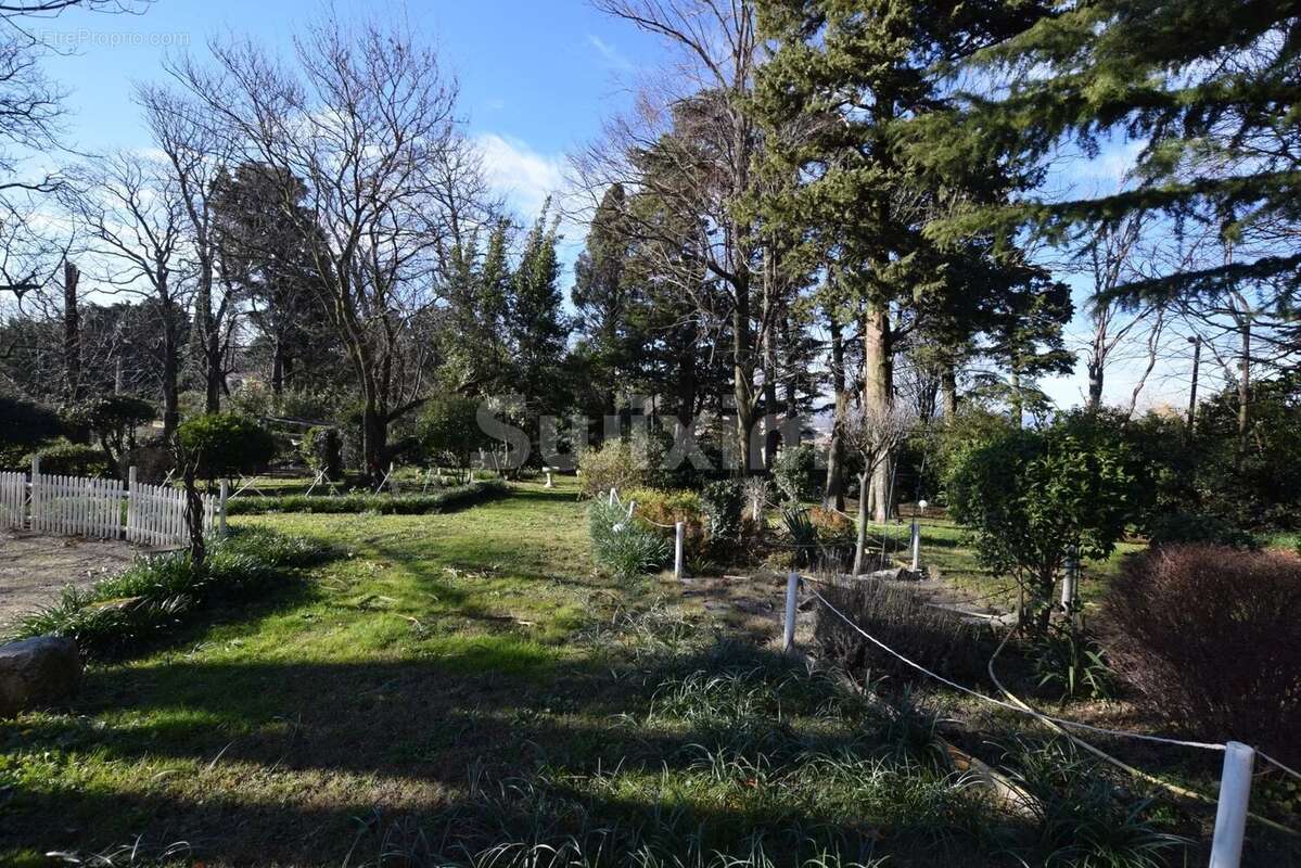 Appartement à MONTBOUCHER-SUR-JABRON