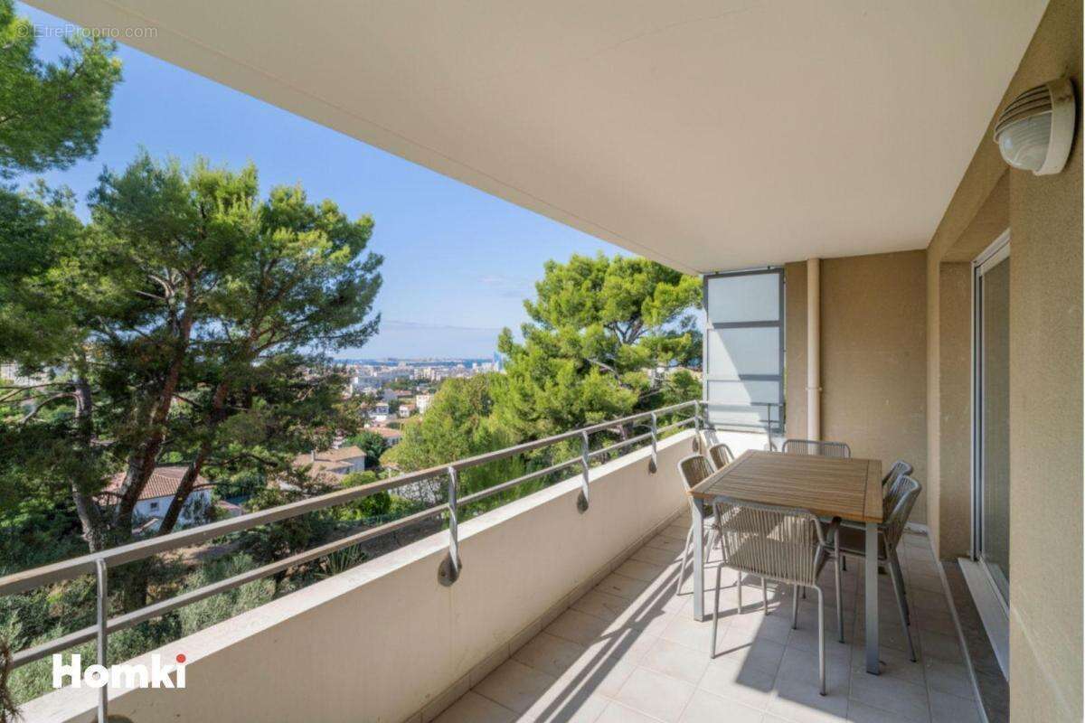 Appartement à MARSEILLE-14E