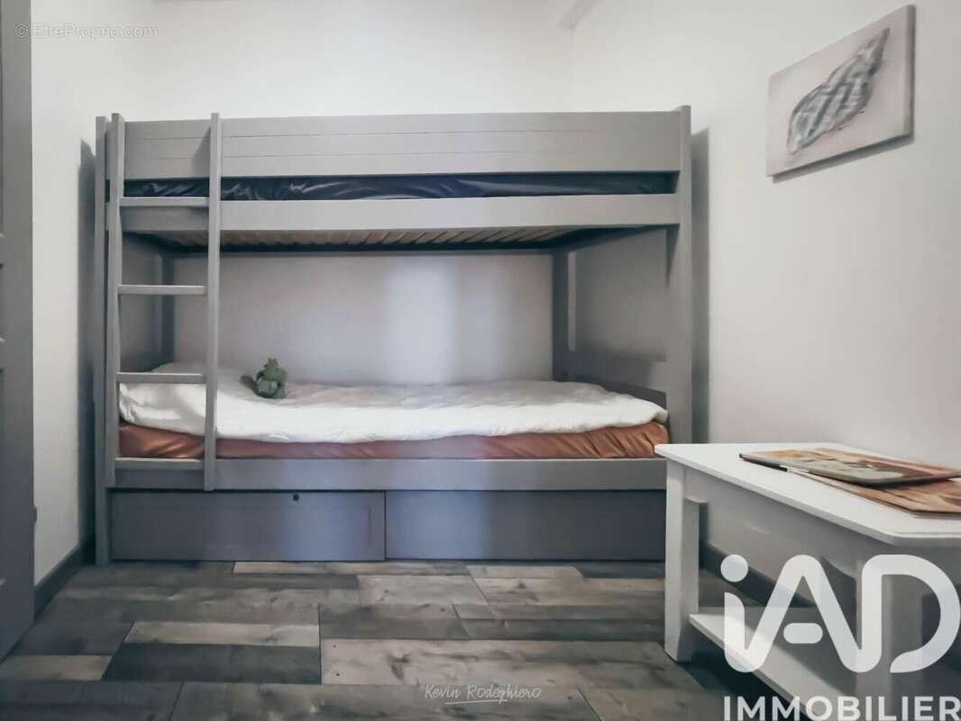 Photo 9 - Appartement à ROQUEBRUNE-SUR-ARGENS