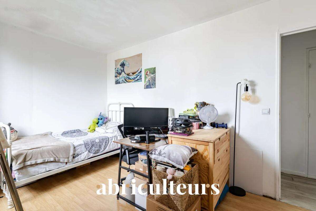 Appartement à GENNEVILLIERS