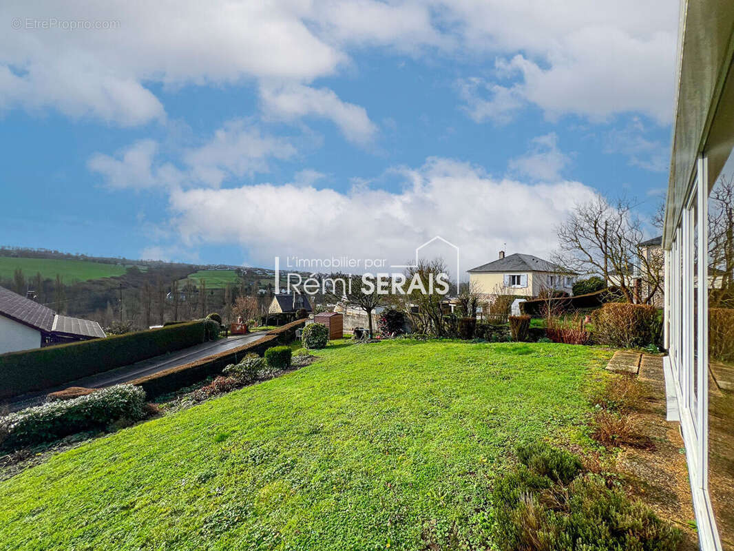 Maison à CONDE-SUR-NOIREAU