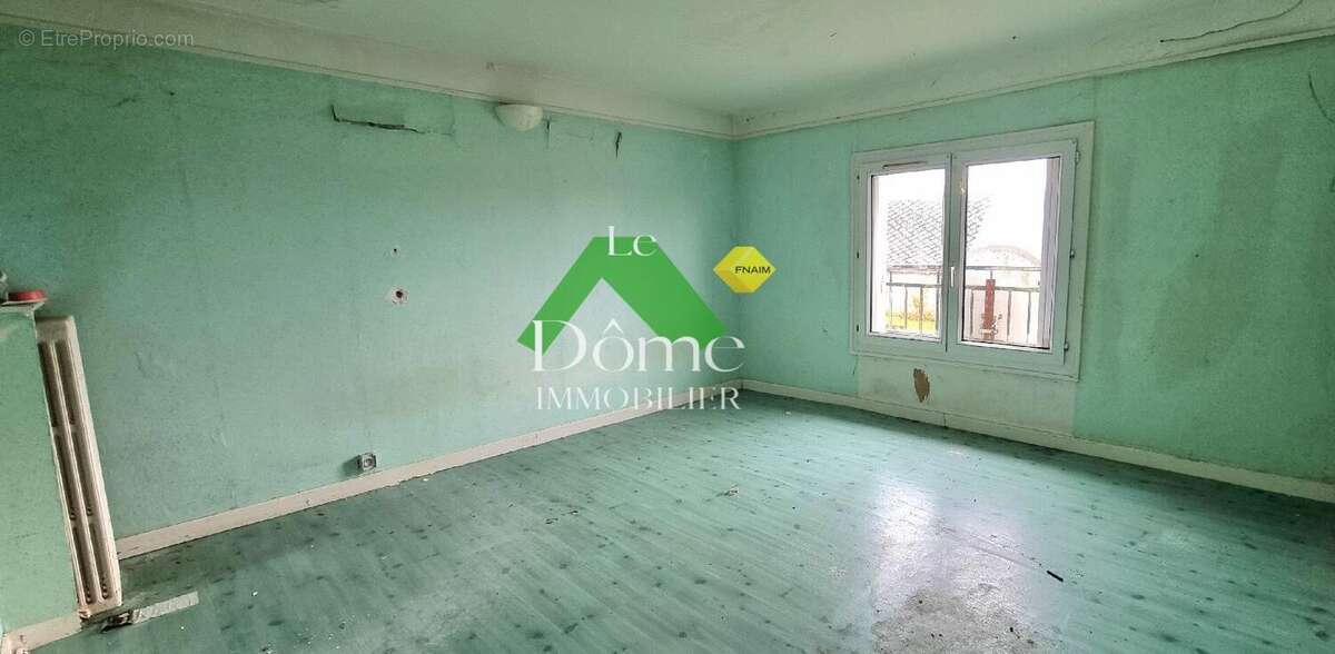 Maison à SAINT-CREPIN-IBOUVILLERS