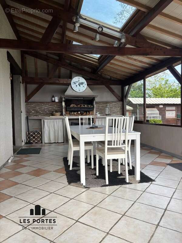 Maison à PRUNAY-SUR-ESSONNE