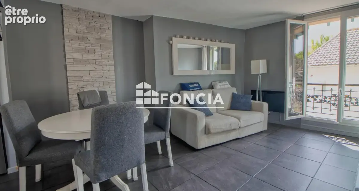 Coup de coeur foncia – grand t2 en duplex avec un charme fou + cave en sous-sol - photo 3