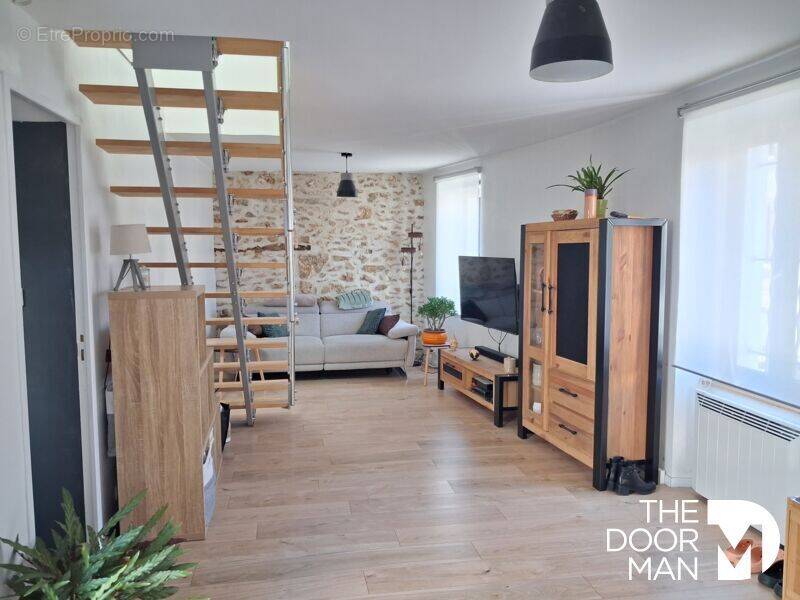 Maison à LE PERRAY-EN-YVELINES