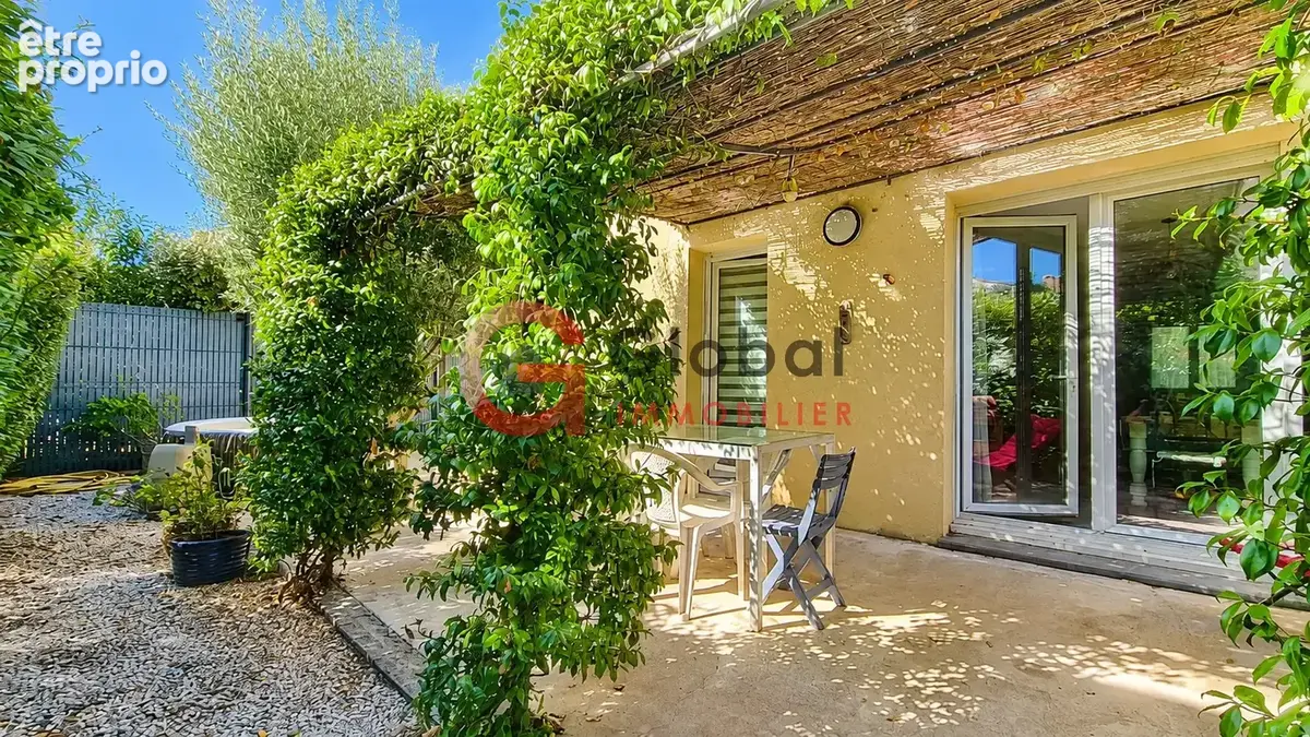 Maison à GRANS