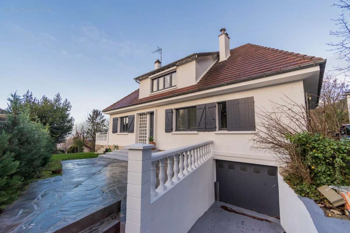 Maison à MONTMORENCY