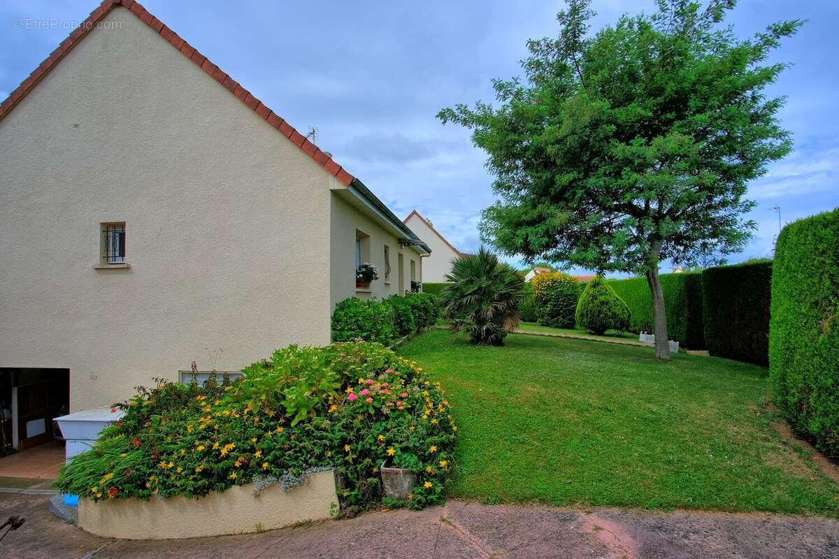 COURSEULLES SUR MER - Maison plain-pied de 91m² - photo 12