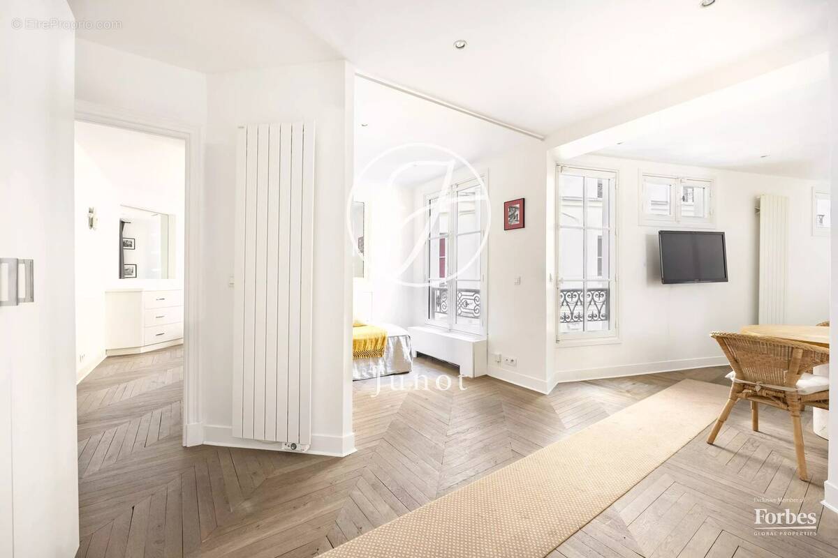 Appartement à PARIS-6E