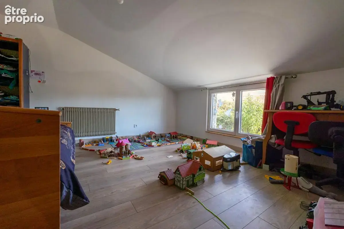 Corps de ferme de 183 m² et grand terrain de 5 631 m² - Proche Lyon - photo 16