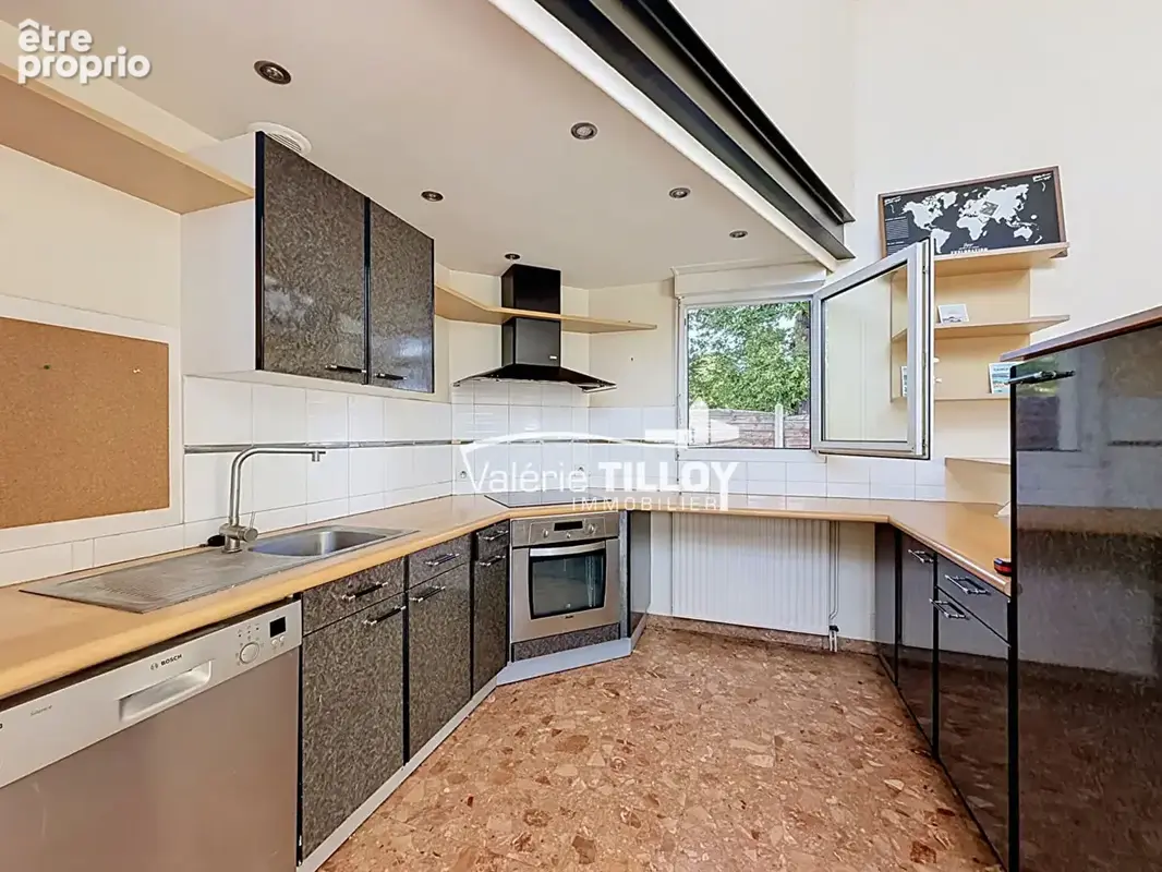 CHARTRES DE BRETAGNE - Maison d'architecte de 6 pièces - 120m² - photo 4
