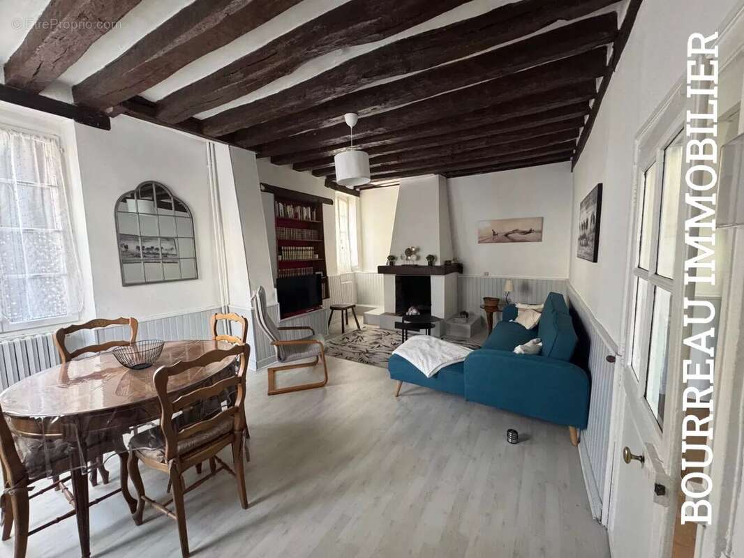 Maison à JOIGNY