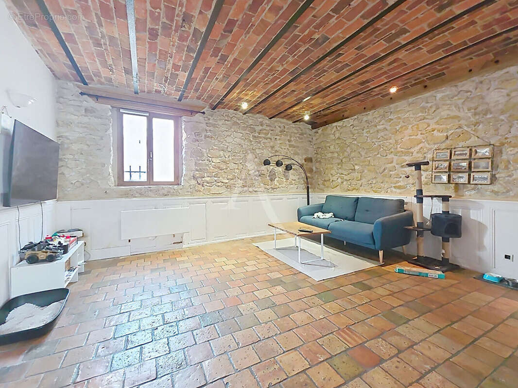 Appartement à MANTES-LA-JOLIE