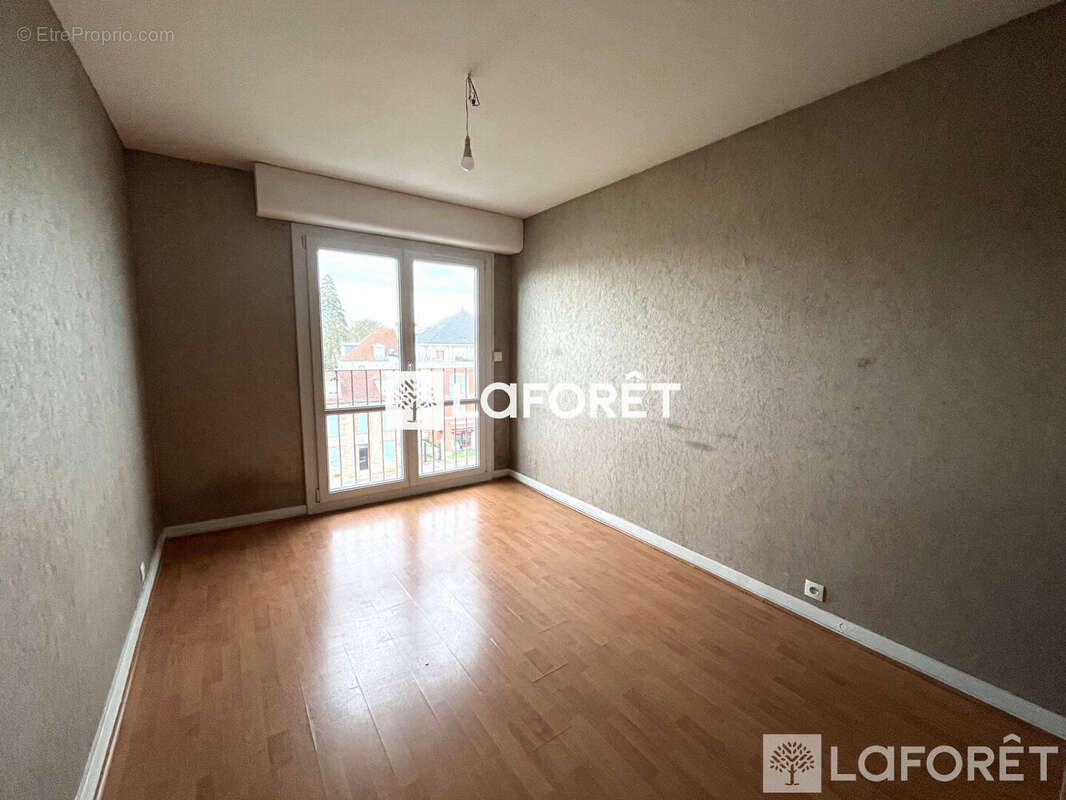 Appartement à LE PLESSIS-BOUCHARD