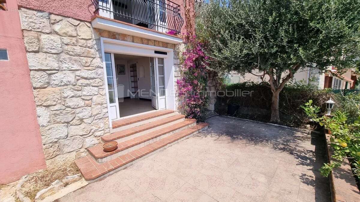 Villa vue mer a renover a cap d'ail - photo 19