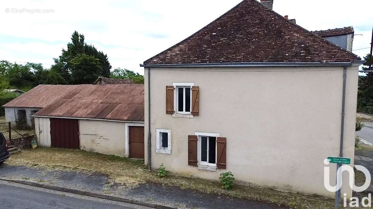 Photo 2 - Maison à SAINT-GAULTIER