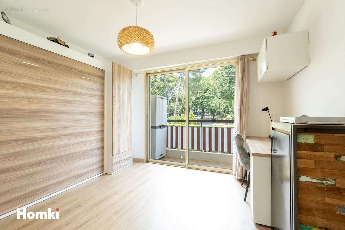 Appartement à VILLENEUVE-LOUBET