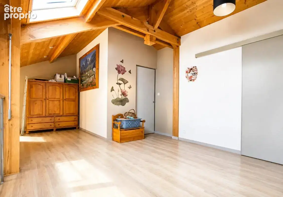 Maison récente avec deux logements indépendants à Guillestre - photo 5