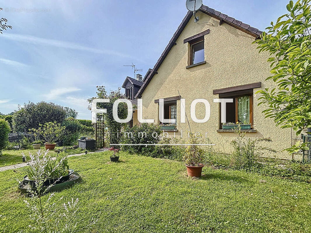 Maison à SAINT-SAUVEUR-LA-POMMERAYE