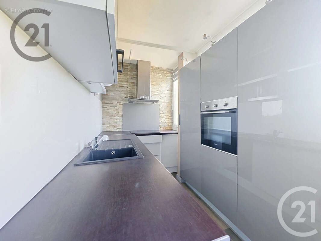 Appartement 71 m² à Reims  - photo 7