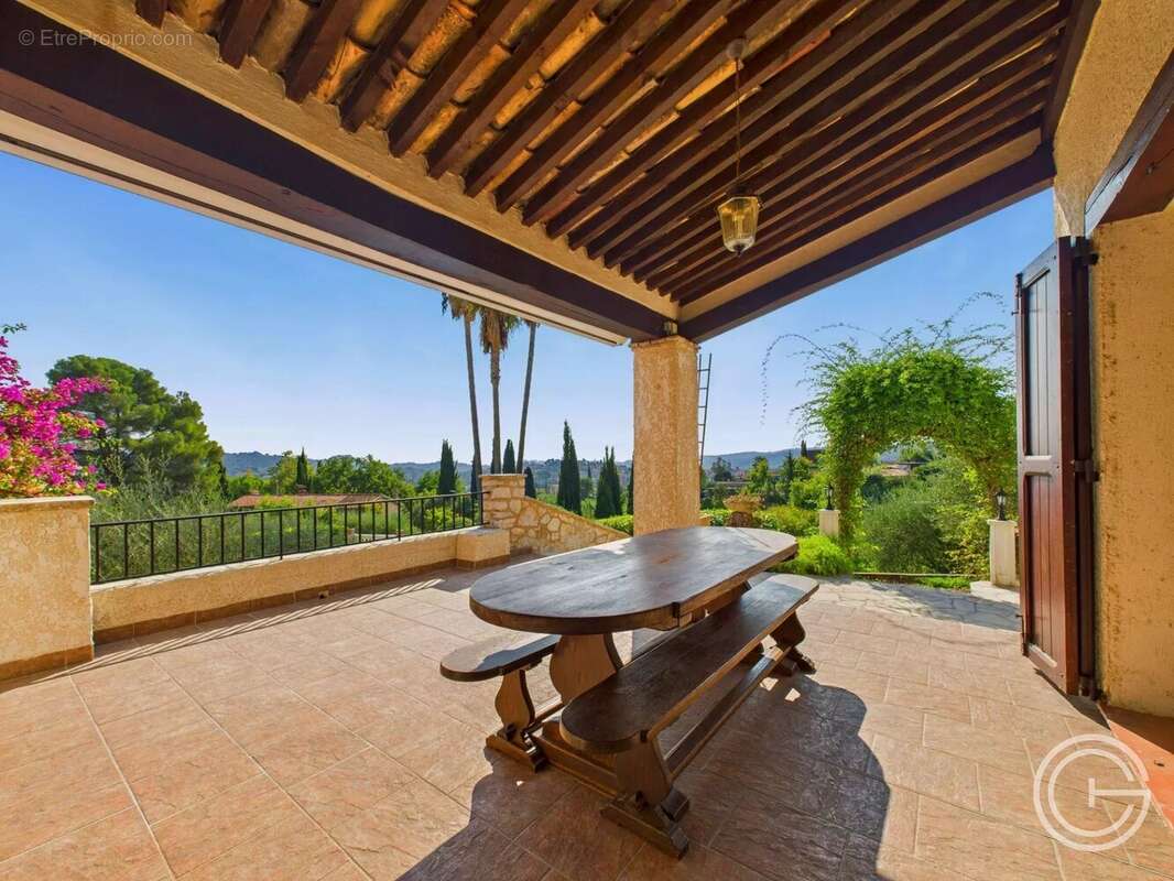 Villa individuelle 199m² avec Piscine + 1857m² de Jardin - LA COLLE SUR LOUP - photo 5