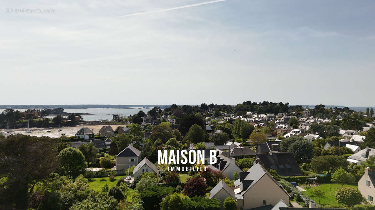Maison à SAINT-BRIAC-SUR-MER