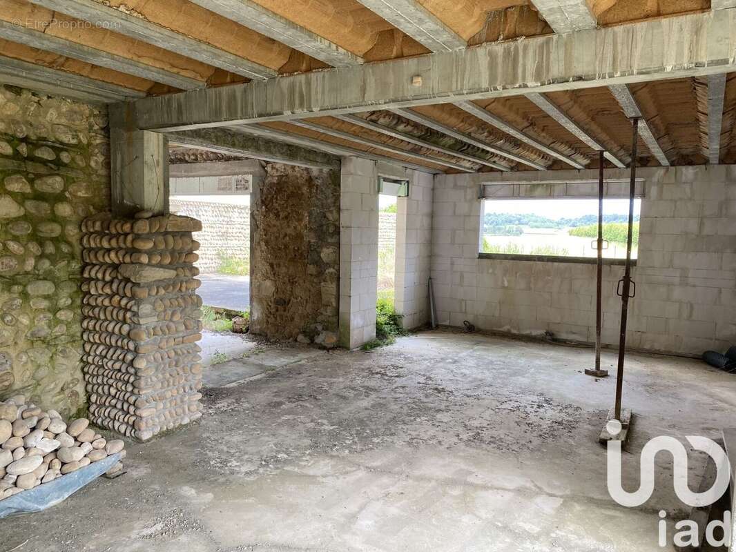 Photo 3 - Maison à CHATEAUNEUF-SUR-ISERE