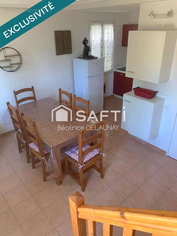 Photo 2 - Maison à GALLARGUES-LE-MONTUEUX